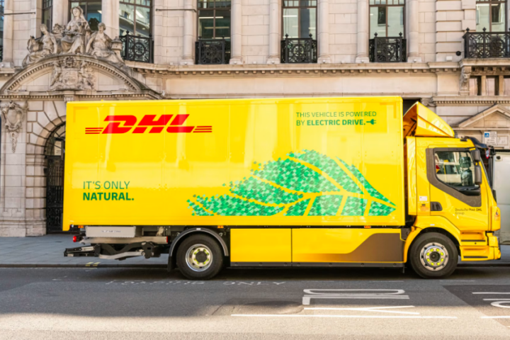 DHL Express höjer med nästan 10 procent